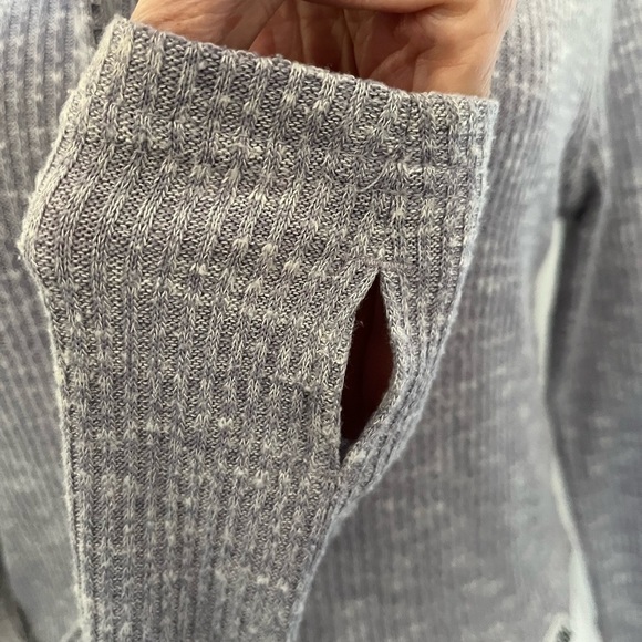 Gymshark Gray Slounge Hooded Crop Top Thumb Holes Medium - Picture 7 of 10